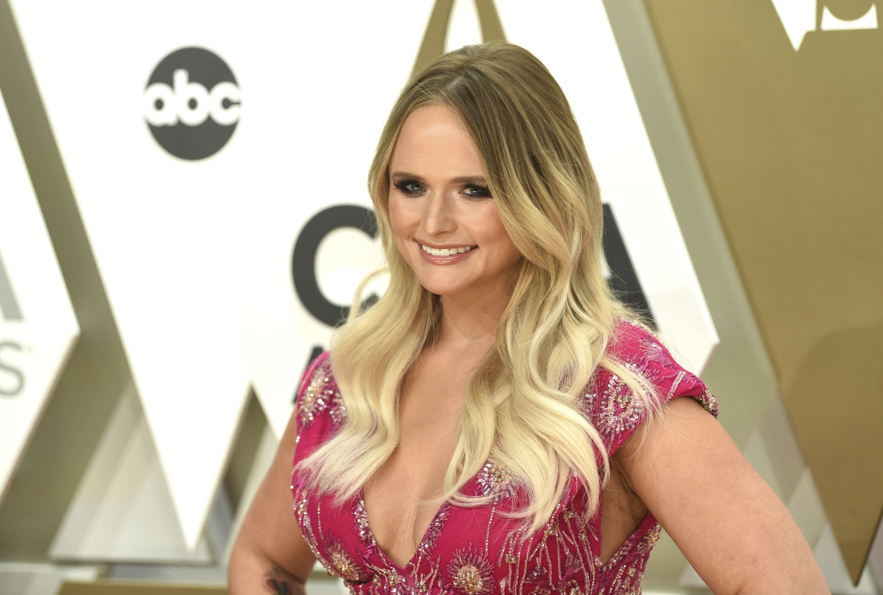 53rd Annual CMA Awards - Arrivals